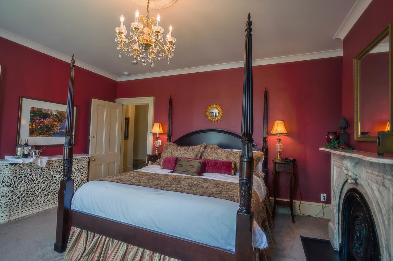 The Woodview Inn Gananoque Buitenkant foto