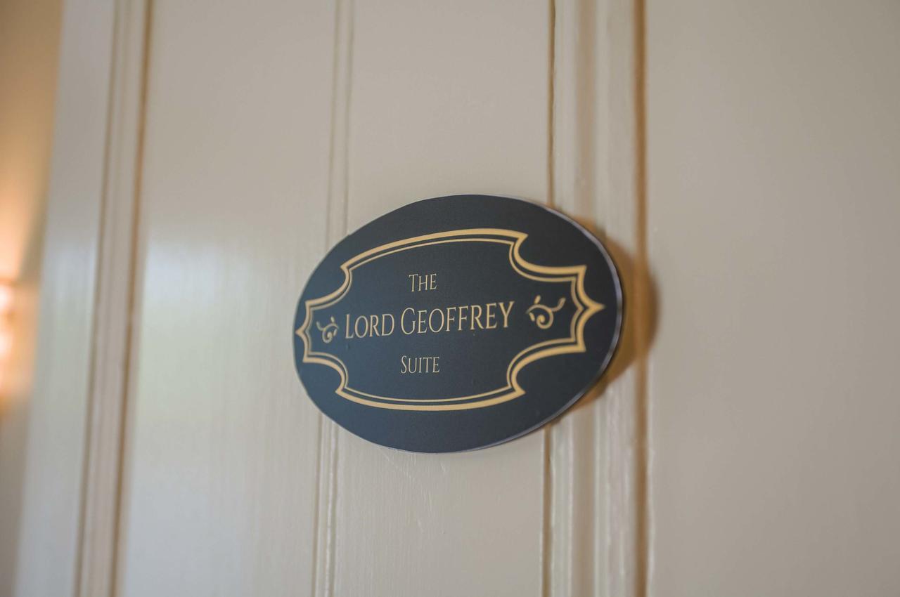 The Woodview Inn Gananoque Buitenkant foto